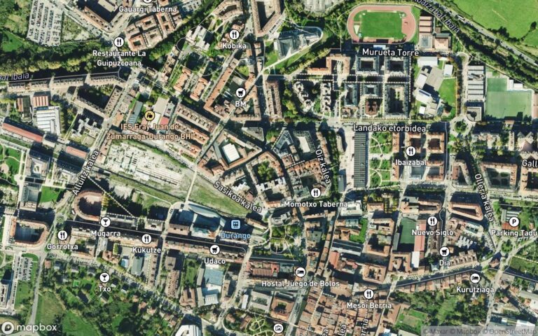 100% pleno dominio.urbana - plaza de aparcamiento abierto señalada con el número 93, es la última plaza existente situad