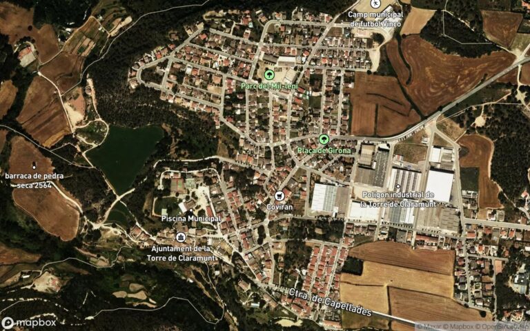 DESCRIPCIÓN: 1. Vivienda unifamiliar compuesta de planta semisótano y planbta baja . Se asienta sobre un terreno o solar