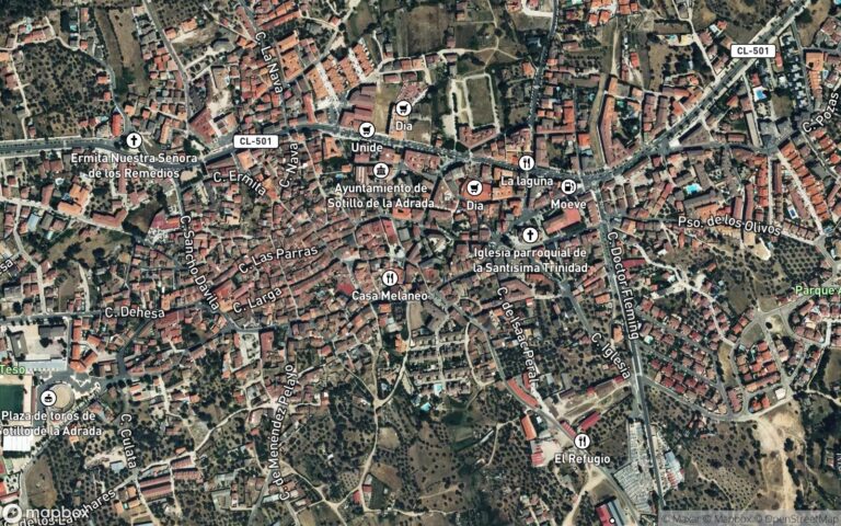 100% pleno dominio. Urbana: solar en término municipal de la adrada, sitio navaloshuertos, de 1.000 m2. Linda: norte, co