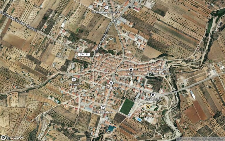 33,333333% en nuda propiedad de la urbana: corral en adzaneta, calle del carril, número 17, de 46 metros cuadrados de su