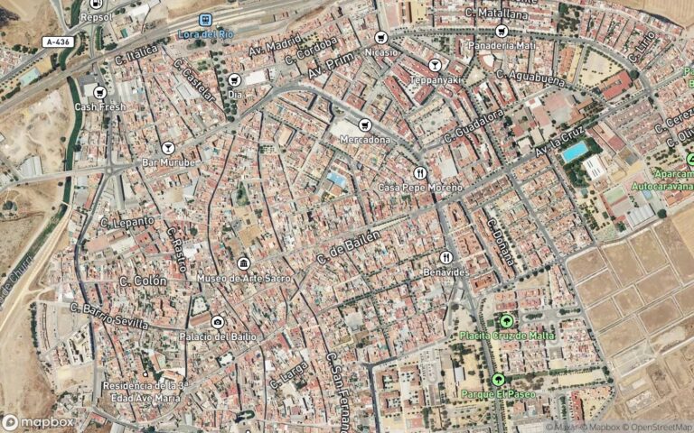 Urbana. Casa de una sola planta con una superficie de setenta y siete metros cuadrados, de los que diez están ocupados p