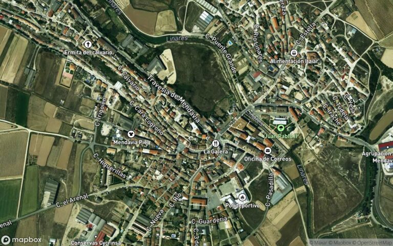 URBANA: Mitad indivisa de la Casa en Mendavia, en la calle del Calvario, número setenta y seis, de veinticinco metros cu