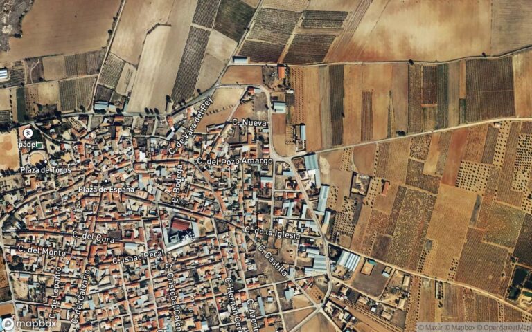 Urbana. Solar en la calle calvario 20 del casco urbano de pozoamargo , con una superficie de terreno de setecientos sete