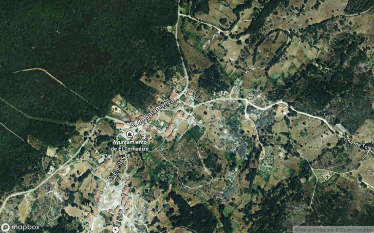 100% del pleno dominio. Finca 14170 de béjar, que según descripción registral es urbana , otros edificios no destinados