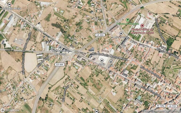 URBANA: VIVIENDA TIPO E, situada en la cuarta planta alta del edificio en construcción señalado con el número ciento cua