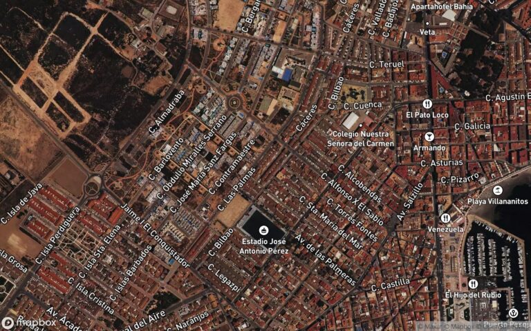 Nave industrial situada en el polígono industrial, denominado las capellanias, en término de esta ciudad. Tiene su acces