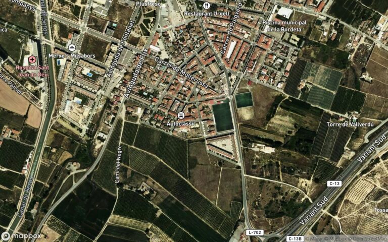 URBANA: Número CUATRO. Piso-vivienda sito en la planta primera, puerta segunda, del edificio sito en la villa de MAIALS,