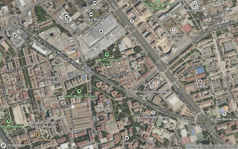 URBANA.- NÚMERO VEINTICUATRO.- VIVIENDA tipo E, de la escalera segunda del Edificio denominado Cristo del Valle, partido