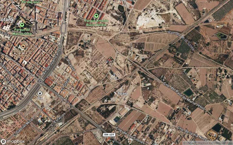 URBANA: FINCA ESPECIAL NÚMERO DIECIVUEVE.- VIVIENDA tipo E sita en la TERCERA PLANTA de pisos del inmueble SEGUNDA ESCAL