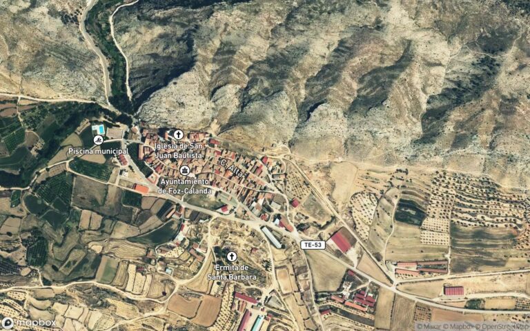 CASA en la Calle Cantareros, número 25, hoy, número 2; de cien metros cuadrados de superficie, según título. En Catastro