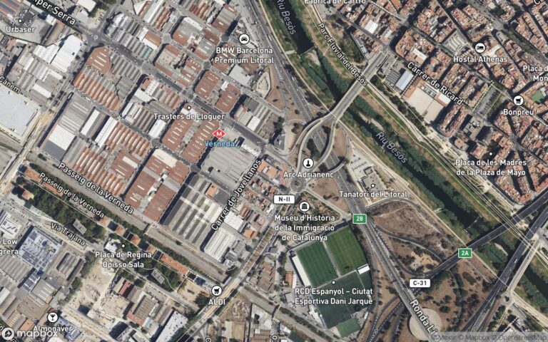 URBANA: DEPARTAMENTO DIECISIETE Vivienda en el piso tercero, puerta C, en la parte posterior de la casa, parte izquierda