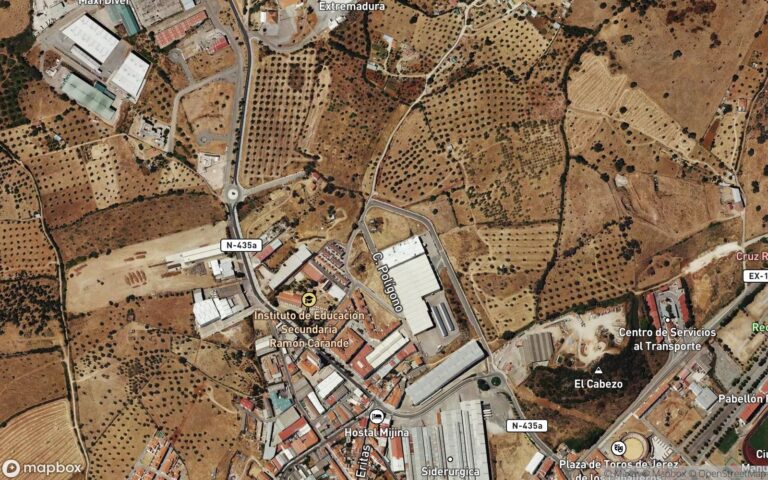 Finca registral nº 12.960, inscrita en el Registro de la Propiedad de Jerez de los Caballeros al tomo 618, libro 215, fo